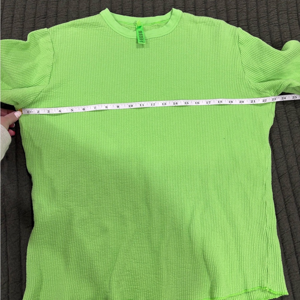 Skims Waffle Ribbed Thermal Long Sleeve Shirt Lime Neon Green Size XXS Oversized - Picture 2 of 6